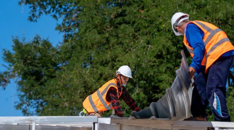 Expert new roof installation services in Goliad, TX